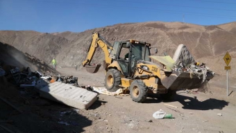 Municipio  Retira 86 Toneladas de Escombros Desde Quebrada la Cadena