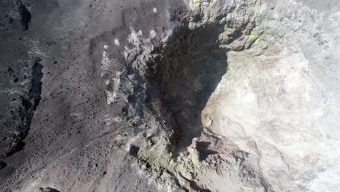 Drone Captura Imágenes Del Interior Del Cráter Del Volcán Láscar Para Hacer Reconstrucción Tridimensional