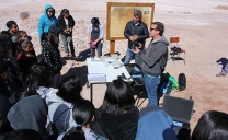 Más de Cien Estudiantes de San Pedro de Atacama Conocieron la Riqueza Científica y Patrimonial de Laguna Tebenquiche