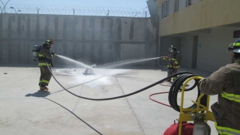 Gendarmería Realiza Simulacro de Incendio y Terremoto en Cárcel Concesionada