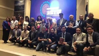 Diversos Artistas y Agrupaciones Culturales Recibieron Premio Regional a las Artes y la Cultura “Linterna de Papel”