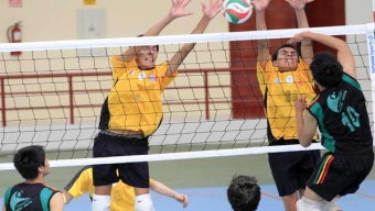 ANTOFAGASTA PIERDE Y DEJA LA CARRERA POR EL ORO EN VÓLEIBOL VARONES