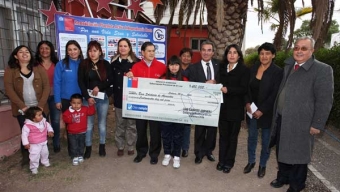 Familias Loínas Reciben El Bono Solidario de Alimentos