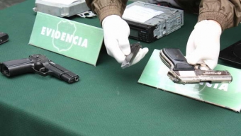 Menor es Detenido con Arma de Fuego en Centro Comercial
