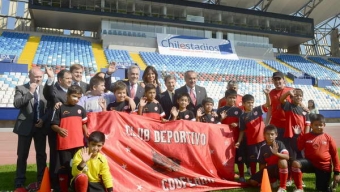 Presidente Piñera Inauguró Estadio Regional Calvo y Bascuñán de Antofagasta como Parte del Legado Bicentenario