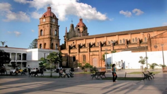 Ciudad de Santa Cruz Bolivia Promociona sus Atractivos Turísticos en Antofagasta