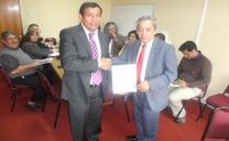 Alcalde de Sierra Gorda Entregó a Seremi de Educación Proyecto Educativo del Nuevo Liceo Minero