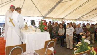 Arzobispo de Antofagasta Celebra Jornada de Espiritualidad y Misa en el Día de Todos los Santos