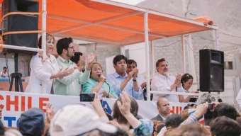 Michelle Bachelet: “He recorrido Chile y la Gente Me Dice que No Quiere Más un Gobierno de Derecha”