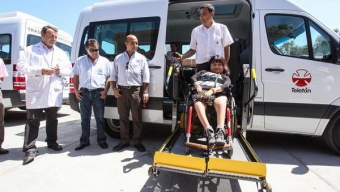 Mineros Donan a Teletón Antofagasta Dos Modernos Vehículos para el Traslado de Pacientes