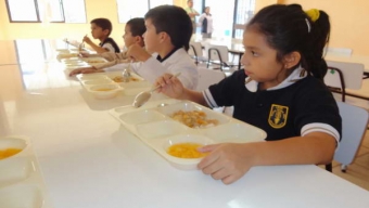 37 Establecimientos Educacionales de la Región Mejoran Espacios para Comedores, Cocinas y Bodegas