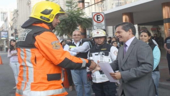 Gobierno Regional Realizó Reconocimiento a Labores de Bomberos en Valparaíso