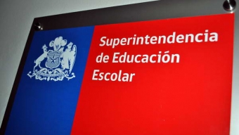 Superintendencia de Educación Informa Sobre Uso de Servicios Higiénicos de Estudiantes Trans