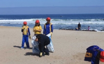 Más de un Centenar de Voluntarios Participaron en el Día Internacional de la Limpieza de Playas