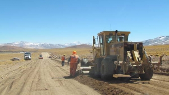Avanzan Obras de Mejoramiento de Ruta Que Une Socaire Con Frontera Argentina‏