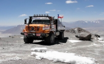 Récord Mundial de Camión Zetros Mercedes-Benz: Llegó a la Cumbre de Ojos del Salado