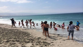 Cientos de Niños se Entretienen en Vacaciones Recorriendo  Antofagasta