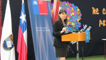 Ministra de Justicia Entrega en Mejillones Computadores en el Marco Del Programa “Me Conecto Para Aprender”