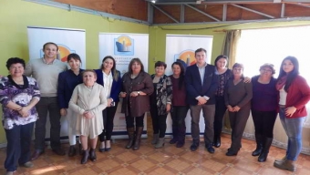Mujeres se Realizan Mamografías Gratuitas en Mejillones