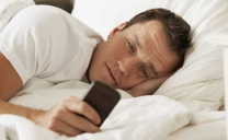 Adicción al Celular: Nueve de Cada Diez Personas Necesitan Revisarlo Antes de Irse a Dormir‏