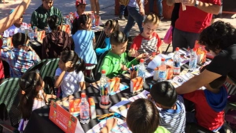 Niños de Calama Aprenden a Construir Autos Solares en Miniatura