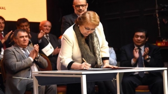 Presidenta Bachelet Promulga Ley Que Reduce Diferencias de Precios en las Cuentas de Luz Residenciales