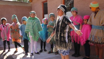 En-Telar Mujeres Regala Vestimentas a Niños de Lasana