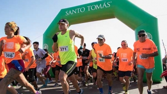 Cerca de 500 Personas Participaron en la Primera Corrida Familiar Inclusiva Santo Tomás en Antofagasta