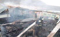 Con Amplio Despliegue Bomberos de Antofagasta Controló Incendio en Balneario Juan López