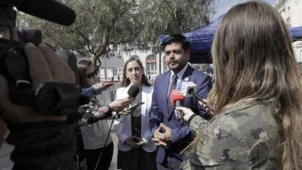 Autoridades de Gobierno y Cónsul de Colombia Refuerzan Llamado a Extranjeros a Regularizar su Situación Migratoria