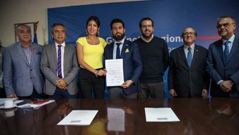 Intendente Constituye la Primera Sesión Del Consejo Ciudad-Puerto y Oficializa su Nuevo Reglamento