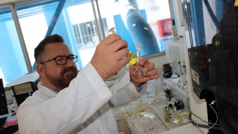 Con Bacterias Del Desierto de Atacama Recuperarán Elementos de Valor Desde Desechos Tecnológicos