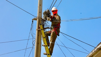 Retiran Más de 4 Mil Metros de Cables en Desuso en Avenida Bonilla