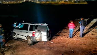 Querían Pasar el Toque de Queda Bebiendo en la Playa: 3 Personas Fueron Detenidas