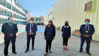 81% de Los Funcionarios de la Educación Han Sido Vacunados Contra el COVID-19 en la Región