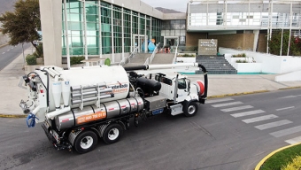 Aguas Antofagasta Adquiere Moderno Camión Hidrojet Para Reforzar la Limpieza en Las Redes de Alcantarillado