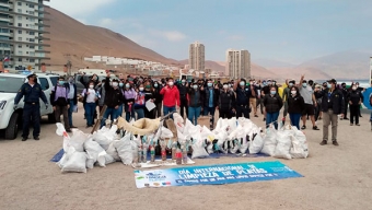 Operación Rastrillo: Círculo de Seguridad y Autoridad Marítima Realizan Limpieza de Playa en LLacolén y Poza Los Gringos