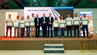 Vice Primer Ministro Polaco Entrega Reconocimientos a Ejecutivos de Sierra Gorda SCM