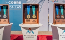 En Minera Centinela se dan a conocer las medallas de Santiago 2023, con corazón de cobre