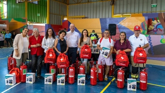 Vecinos de Sierra Gorda Fueron Capacitados Ante Emergencias y Recibieron Kits Con Elementos de Seguridad