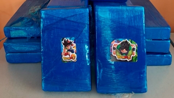 Aduana de Antofagasta Descubre a Pasajera Con 17 Ladrillos de Cocaína Marcados Con Logos de “Dragon Ball”
