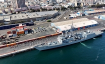 Fragata Capitán Prat Arribó a Puerto Antofagasta y Fue Recibida Con Emotiva Ceremonia